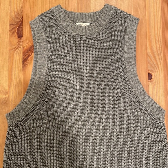 Silence + Noise Sweater Tank - Picture 2 of 3